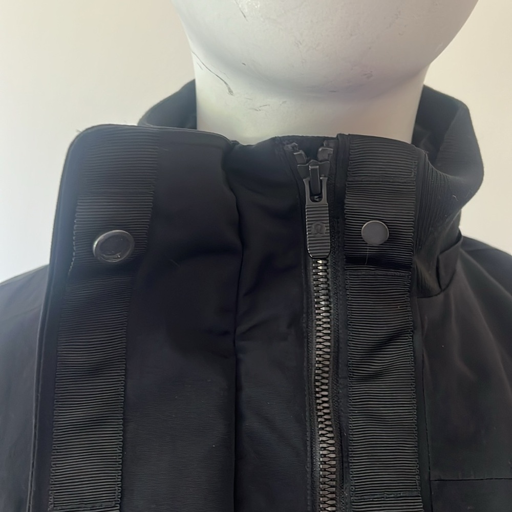 Lululemon Winter Warrior Bomber Coat Jacket Black Without hooded Size 0 - Picture 9 of 13